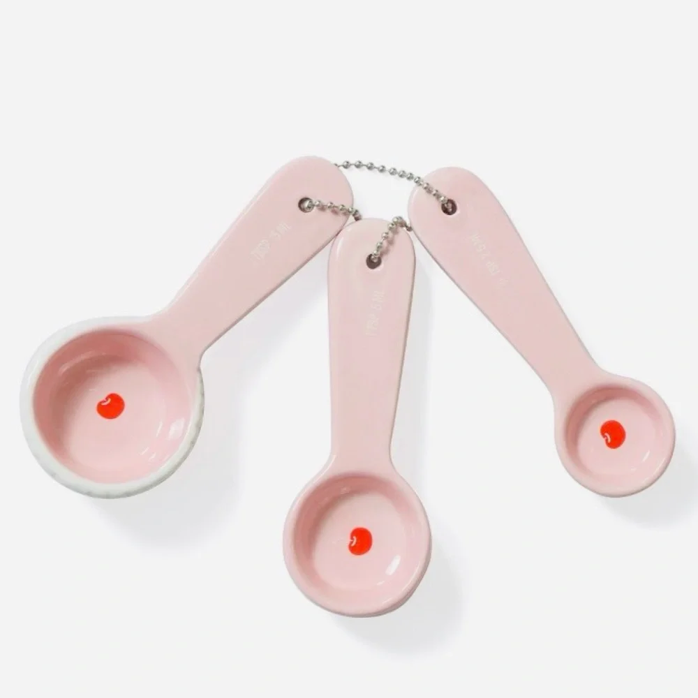 Target Bullseye Valentine’s Day Pink Frosted Cake Ceramic Measuring Spoons